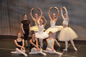 Inna Esipova and Summer Intensive students