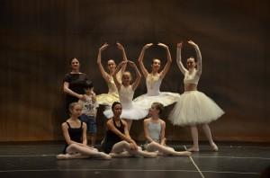 Inna Esipova and Summer Intensive students